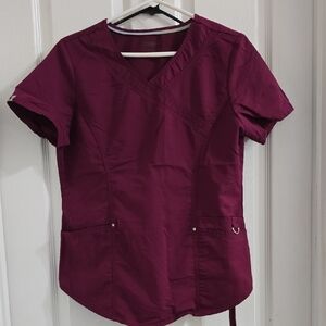 Scrubstar V-Neck Scrub Top in Wine. Set.